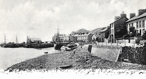 Black and white photo from the 1800's, Trading Clippers in Church Bay, Aberdovey